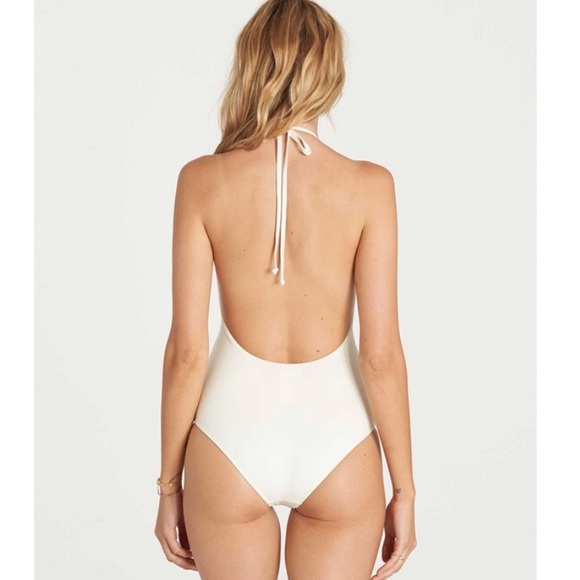 π₯π₯BILLABONG - ITS ABOUT ONE PIECEπ₯π₯ - Picture 3 of 4